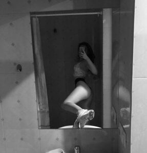 olivia_oscarr Public Pic 2