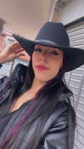 stephania_t "Today I feel like playing with your imagination..." Pic 3