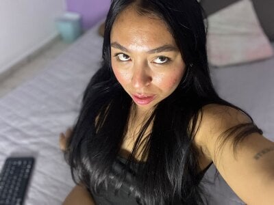 marywhitee__ I love dressing in black Εικόνα 3