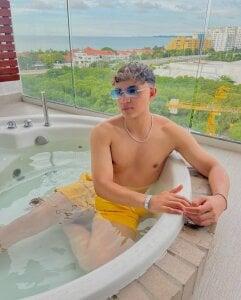 Alex_NovaX1 Public 사진 4