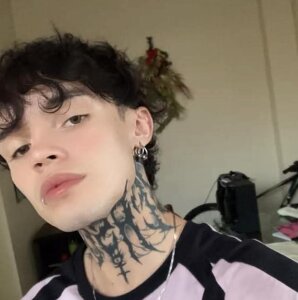 cyb3r_david It's my first time here, I'm David, delighted to meet you Pic