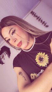 leah_hots 🐈‍⬛ Pic