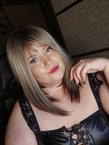 YuliiaSan Public Pic 3