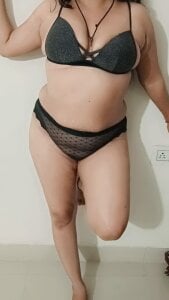 sexy_laila1 Public Pic 3