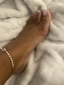 BabyFannyxx Feet 🦶🏽 Photo