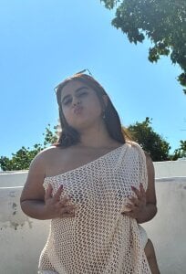 RileyFlame beach day💦 Immagine  4