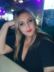 Sweet-Pixie Public Pic 2