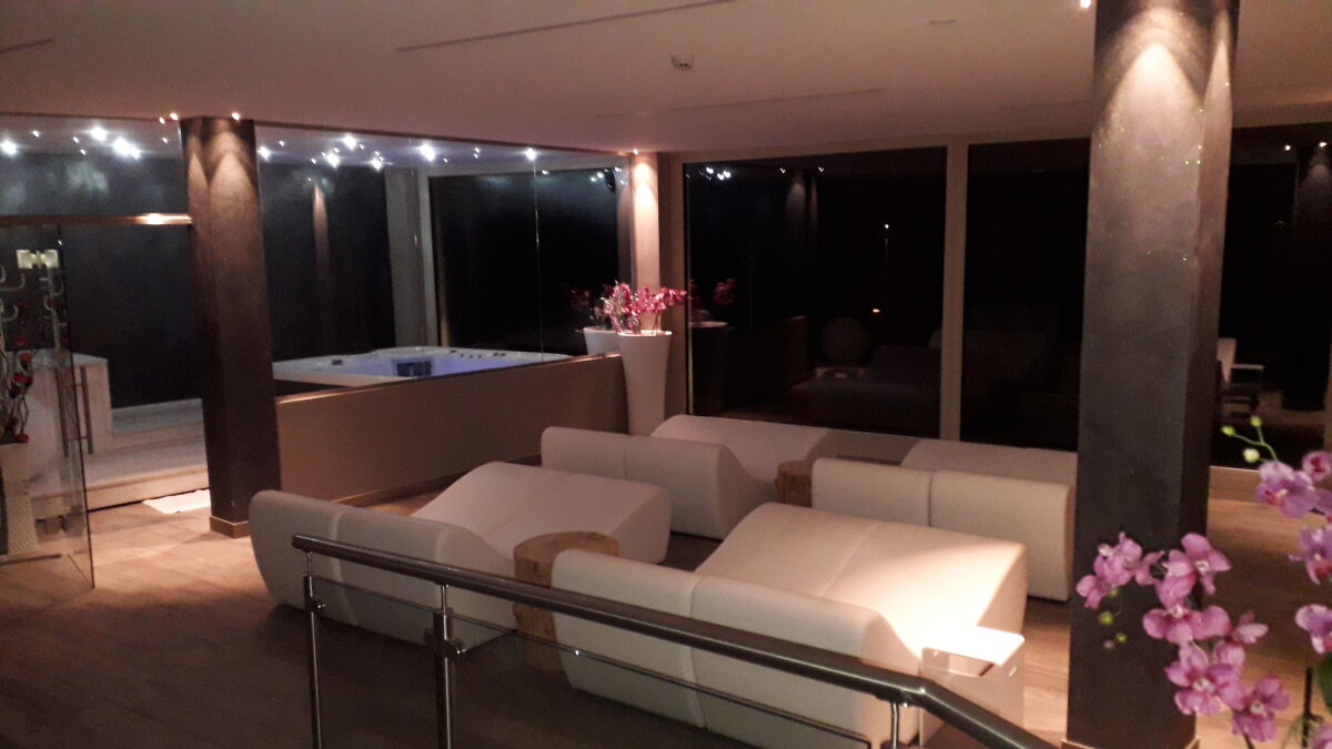 MrMancino Trending Plaatje 8034