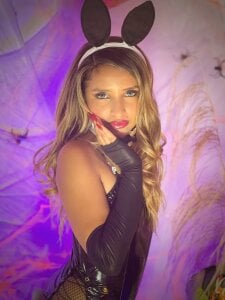 AllieBloom Happy Halloween Pic 3