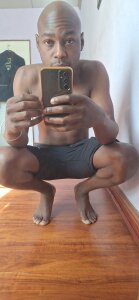 Public de Guruslay  4 photos