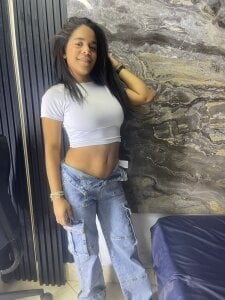 Sexy Tiff🤍 od Tiffany-Jones  5 snímek