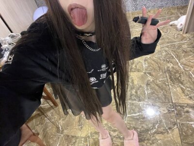 local unimaginable beauty od shikowaifu  3 snímek