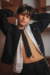 Kao_Stik Public Pic 6