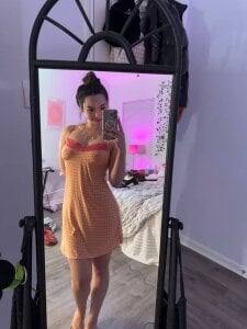 jocelyynnx mirror selfies :) Pic 3