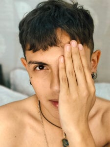 Are you coming to bed with me?😈 de NaytonFreeman  photos