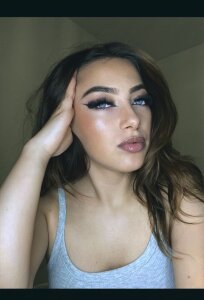 aaylinn_x Public Pic 2