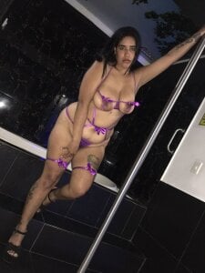 Bonnie_and_wizkhal Sexy Bonnie In Lingerie Pic 7