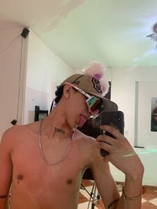 BOYS_PLAY Luis💚😍 Pic 4