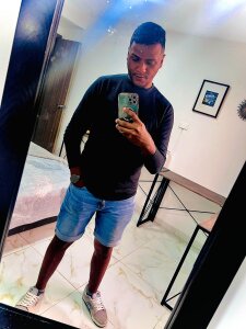 dante_blackwood Public صورة واحدة|dante_blackwood Public صورتان|dante_blackwood Public  6 صور|dante_blackwood Public  6 صورة