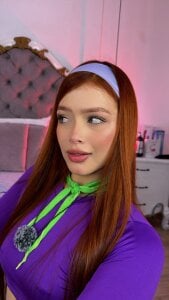 _ambar_Adamss Daphne Cosplay 💜🔥 Pic 7