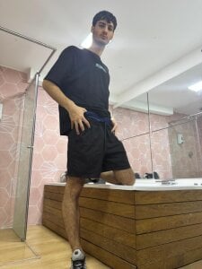 Emir_Ozan_ Jacuzzi Time Foto