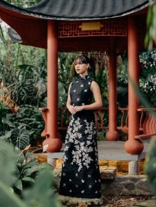 kimhilton_ 🐉🪭🏮 Pic 2