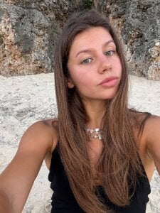 Milly_Meyson Public Hình 6