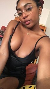 LUNA_CUM Public Pic 2