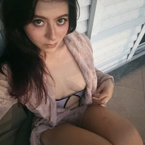 GabriellaManhaesSmoking fetish 💨✨🌇 Bild 4