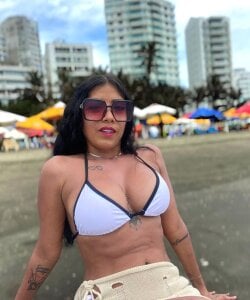 Tammysanz Sensual beach 💥🍑🍒 Pic 2