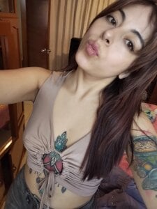IrisArellano_ 🌹 Entre Seda y Tentación Kuva