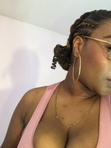 IssaNoirr My december Pic 5