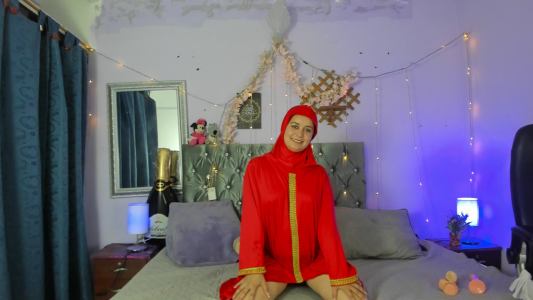 BadraSaadi My skin burns just imagining your eyes searching me… Pic