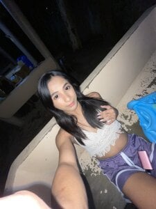 hugeasiancockandrea Sexy Pic 4