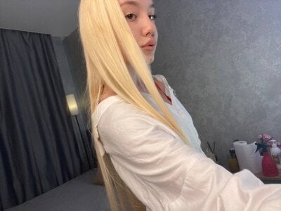 DevilWearsPradaa: Public ( 4 фото)