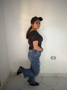 Perverted-Dirty-Mother Public Photo 3