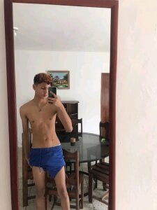 boyswantingplay Sexy😏 Pic 2