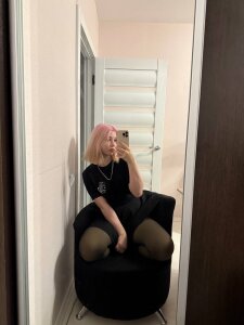 SibleyDurborow Goth style 🖤 Pic 3