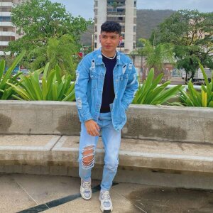 usersweet Public Pic 4