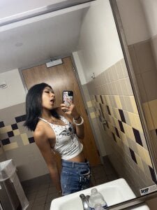 petitelatinateen Public Pic 7