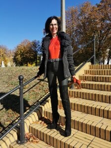 chillimonia Schuhwechsel im Park. High Heel Stiefel aus....Pumps an slika 6