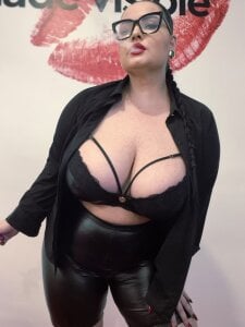 GeorgiaLeroxの♥️🖤In love with leather 🖤♥️の 8枚の写真