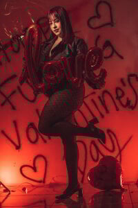 mia_bonneett If love is a sin... today I want to sin with you💕 Billede 4