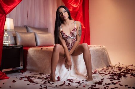 Leslie_Bussh_ Valentine's Day 💟 Gambar 5