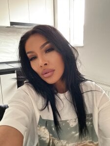 MeganRoberts22 Public Pic