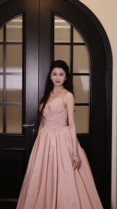 YG-808 露露 . fénykép