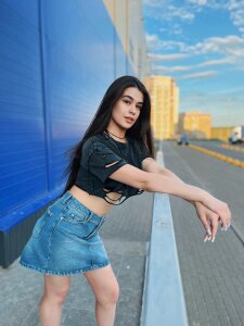 Join EdaBoustead Live Sex Chat - Profiles, Reviews, & Porn