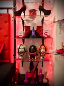 lorna_cox_bdsm slave toys and dungeon Pic 2