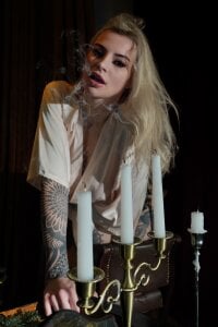 lil_shouty_bitch Hot cocoa and harder desires Poză 3