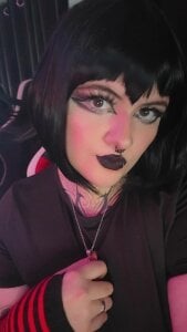 Mavis 🕸️🦇🖤 od Mariana_velezz  4 snímek